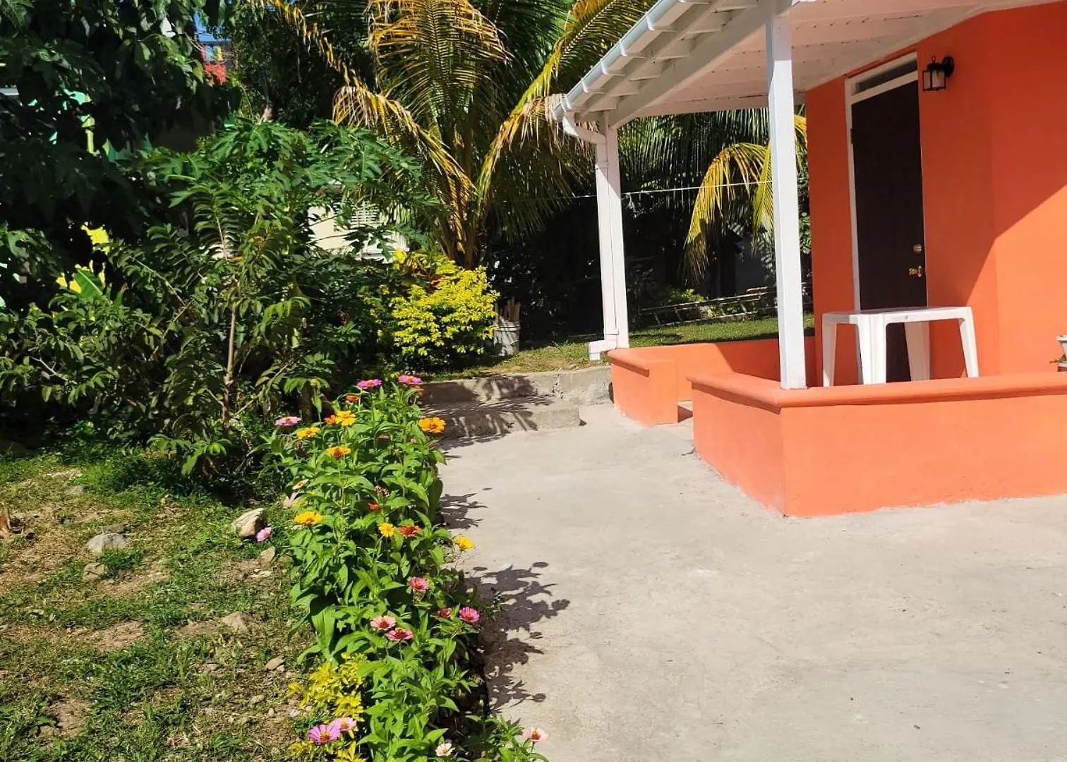 Kanxio'S Apartment Pointe Michel Dominica